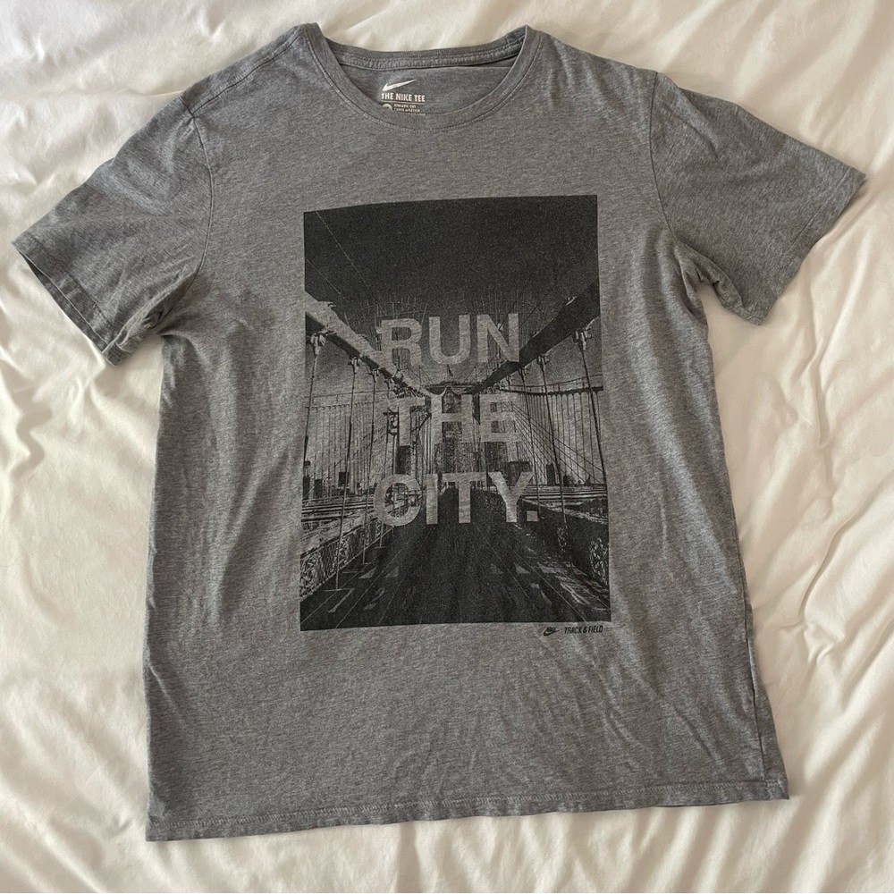 Gray Nike Graphic T-Shirt